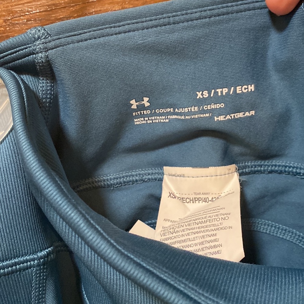 Workout gear. - Picture 4 of 6